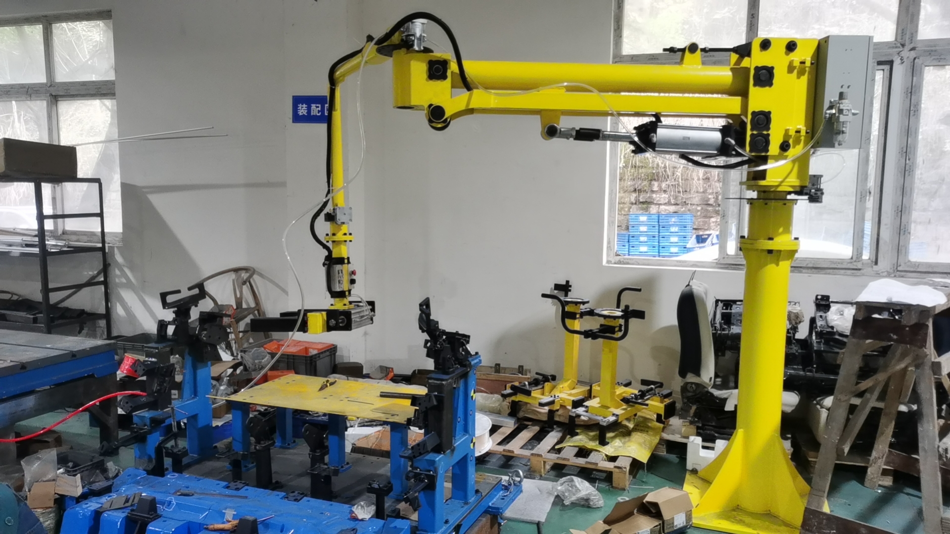 立柱式硬臂机械手